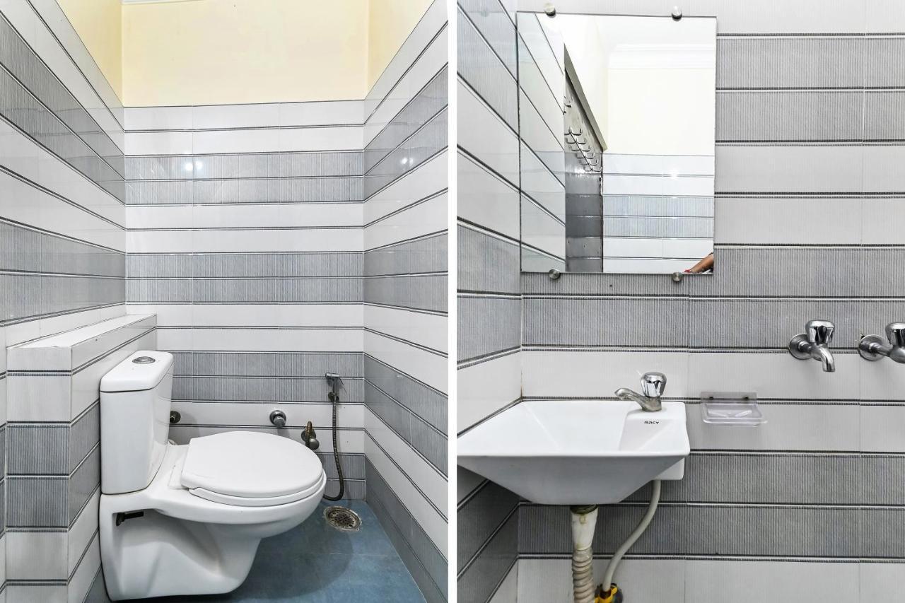 Oyo 49672 Hotel Galaxy Moradabad Buitenkant foto